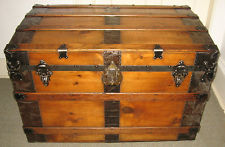 Illustration for article titled Antique traveling trunks